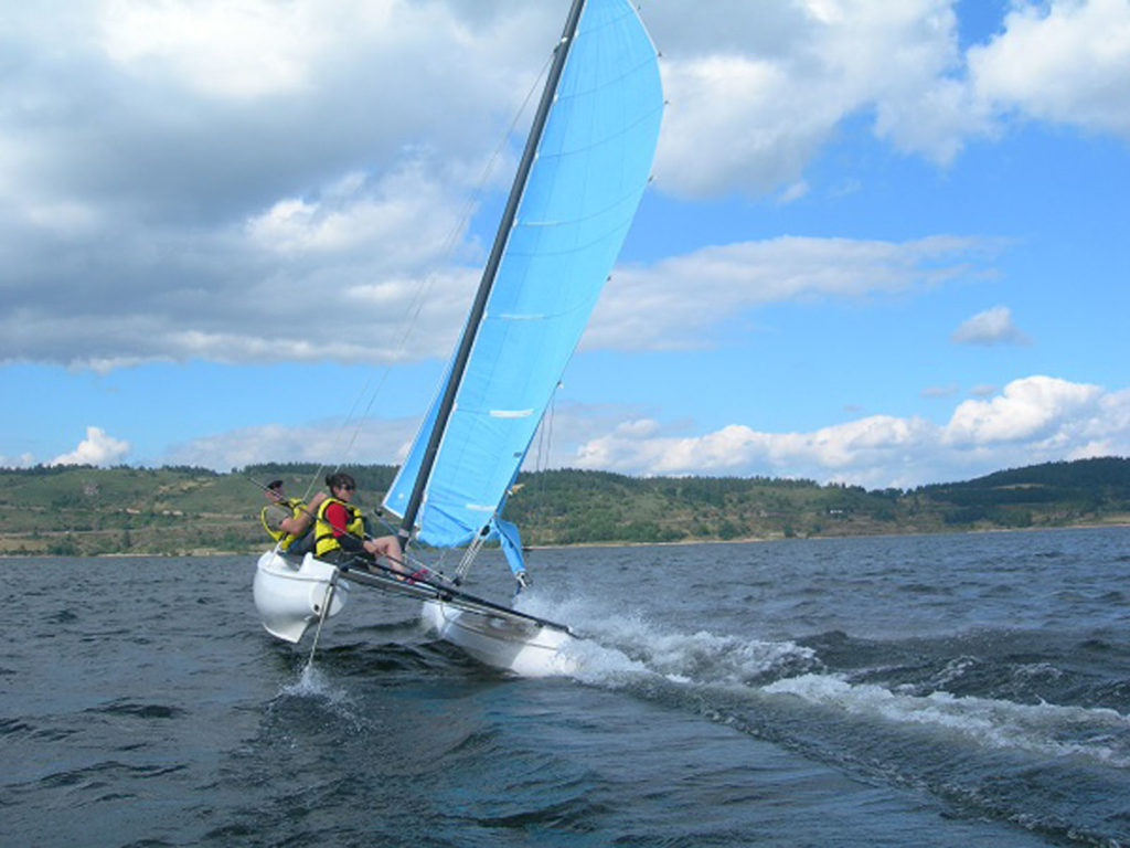 apprendre le catamaran en lozère