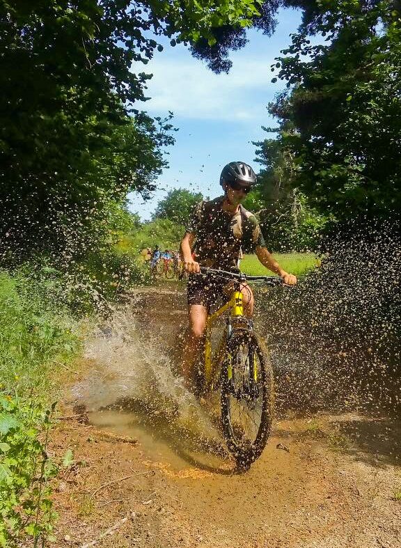VTT au lac de Naussac