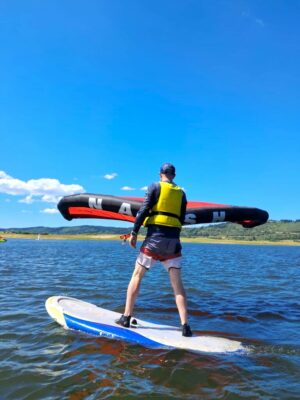 Wingsurf sur le lac de Naussac